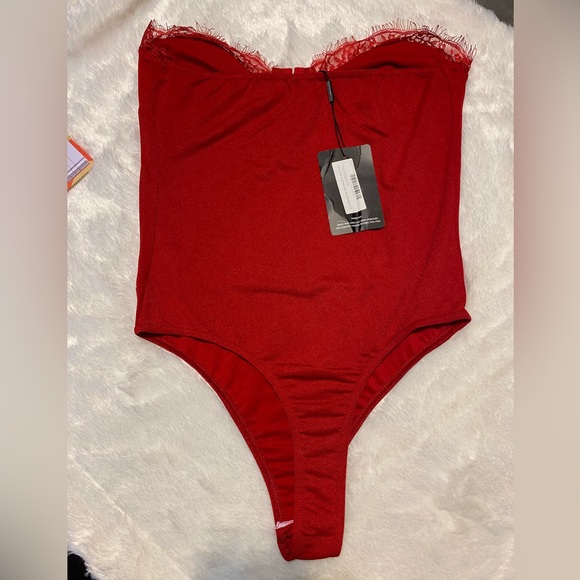 Pretty little thing body suit top - Picture 2 of 8